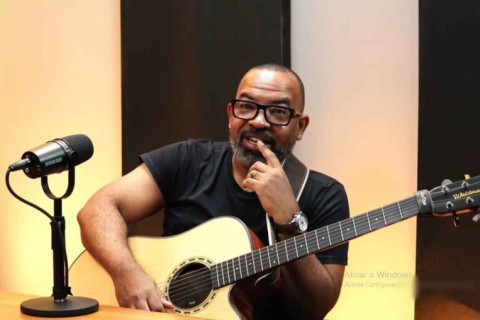 Luiz Arcanjo critica domínio do Worship: “Vamos chegar no céu tocando Hillsong?”